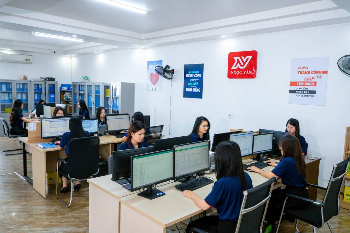 Chậm nộp BCTC phạt bao nhiêu